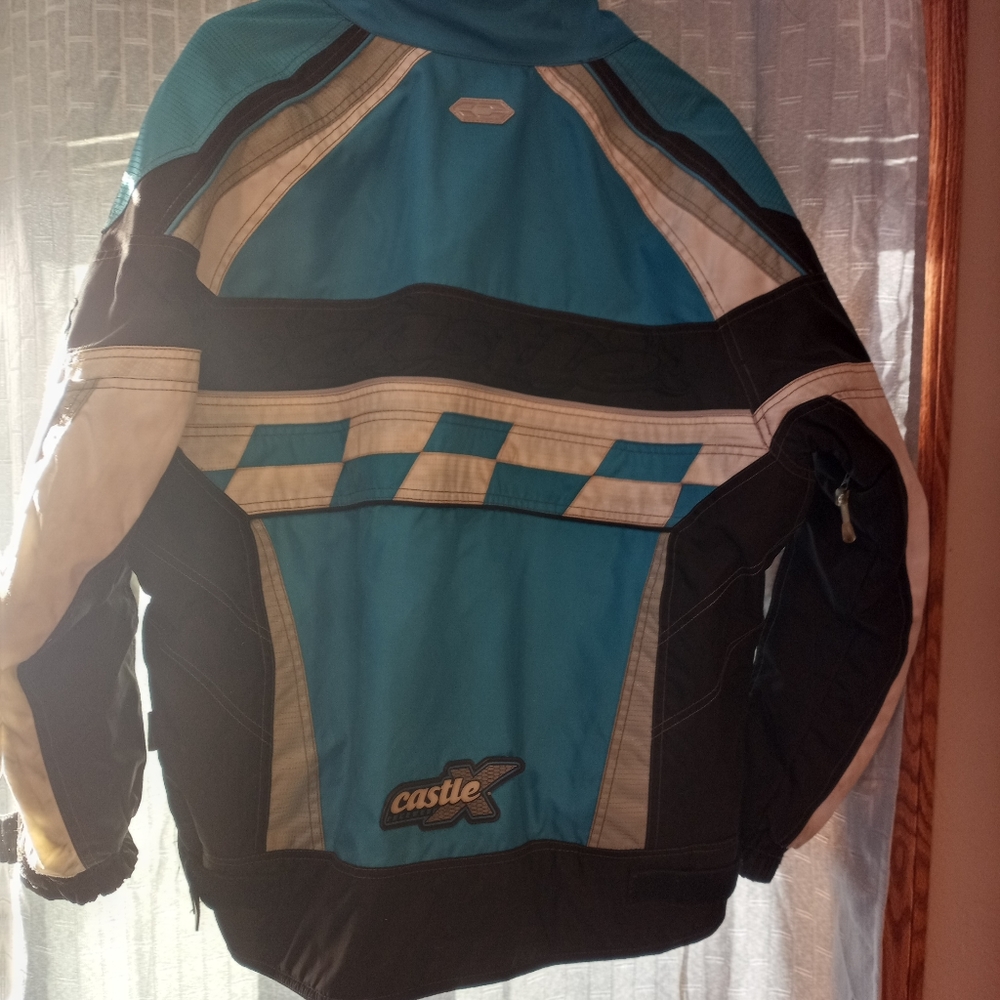 Castle X coat - Picture 2 of 3